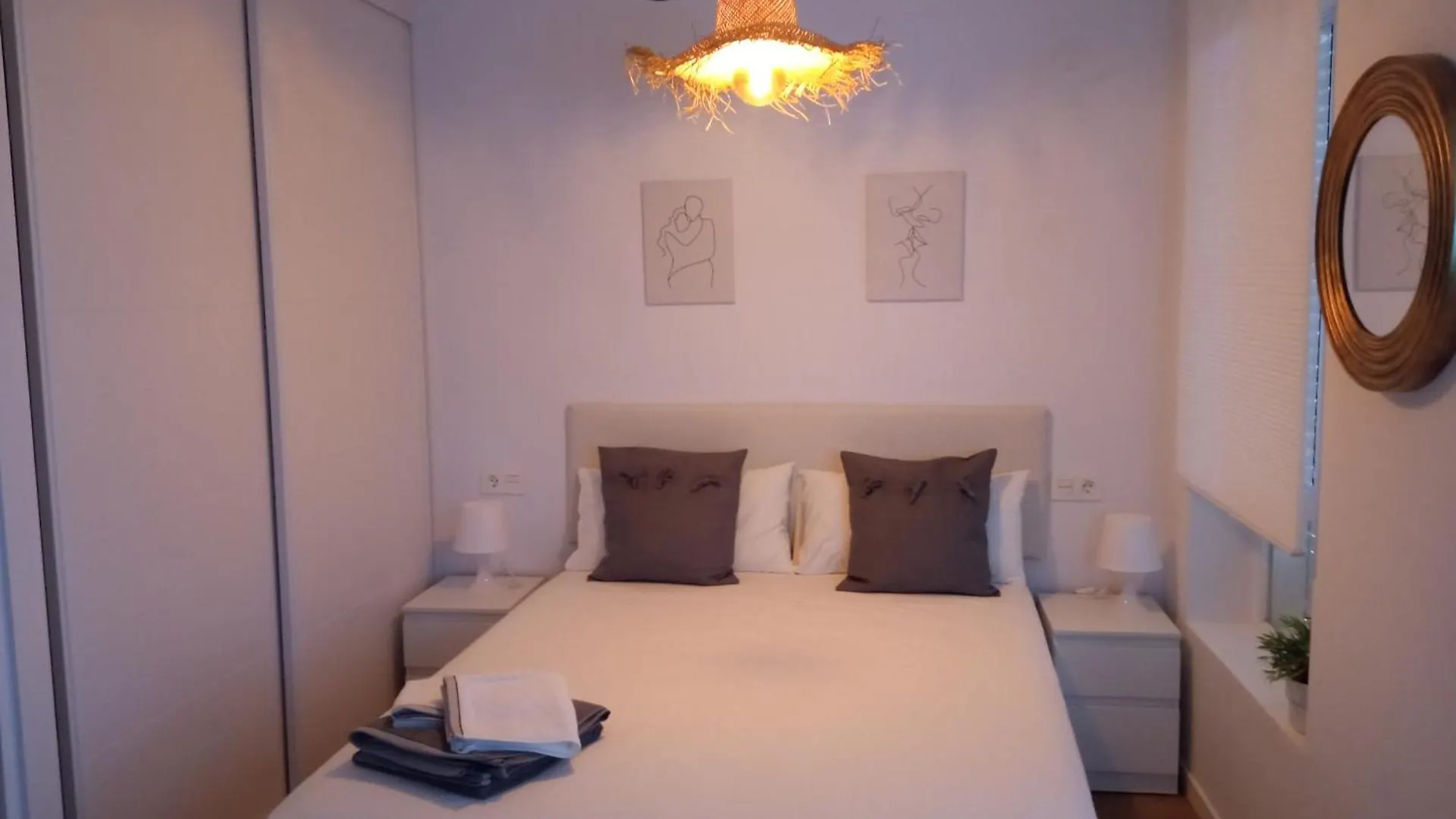 Hh Apartamento Algarrobo Costa contacts